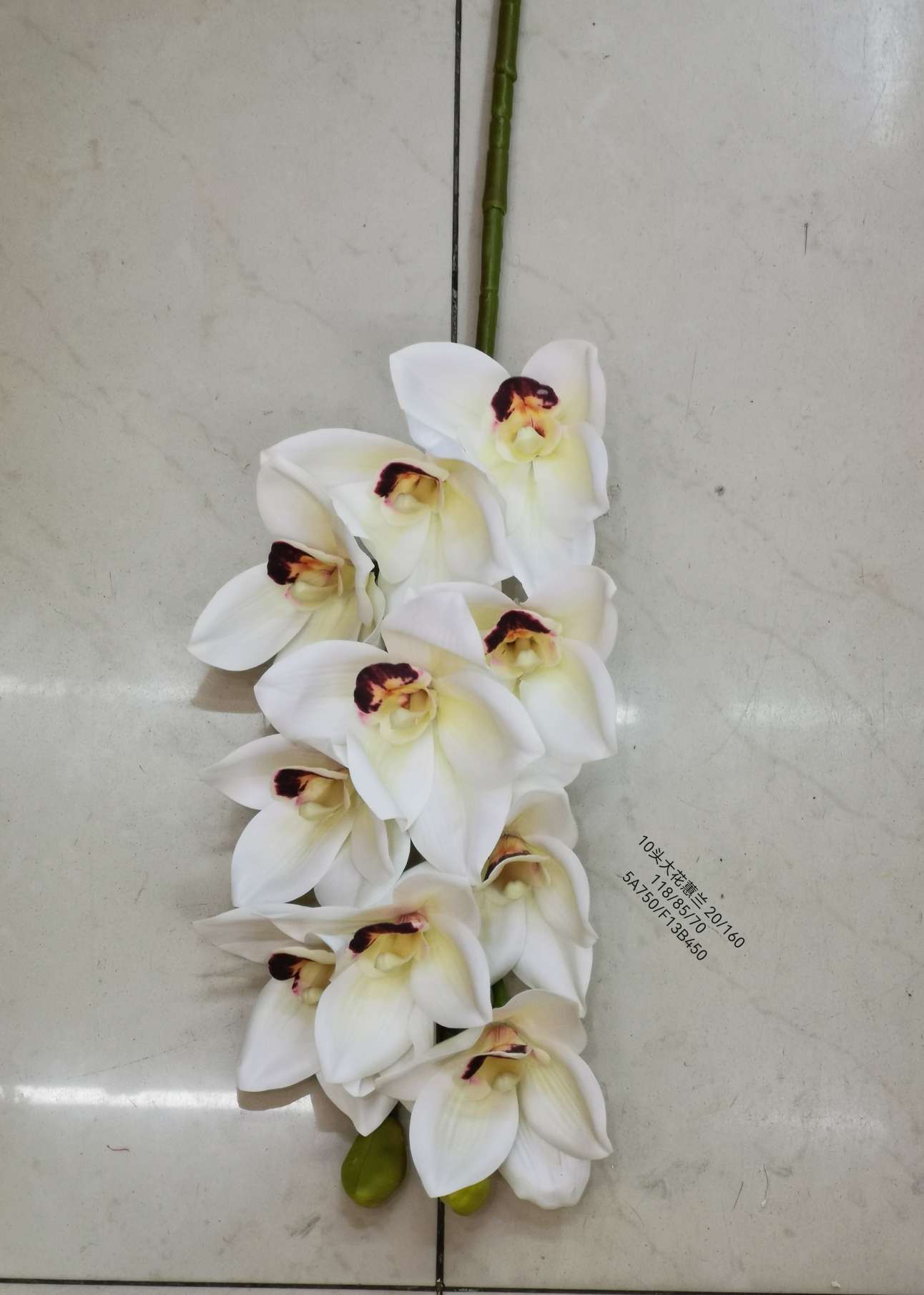 Simulated large-flowered Cymbidium goeringii, with a touch of adhesive tape, Cymbidium goeringii, adhesive tape, Cymbidium goeringii, Spring Festival home, moving, gift, hotel, conference hall decoration and placement, flower arrangement, artificial flower, simulated flower, potted Cymbidium goeringii Application Scenario
