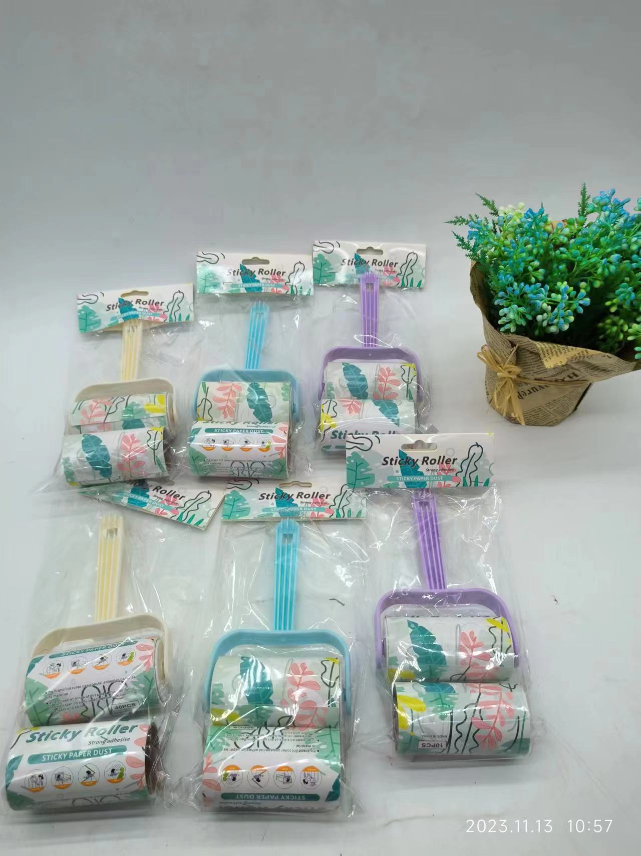 粘毛器滚筒便携式黏衣物粘毛纸宠物粘毛 猫咪除毛器