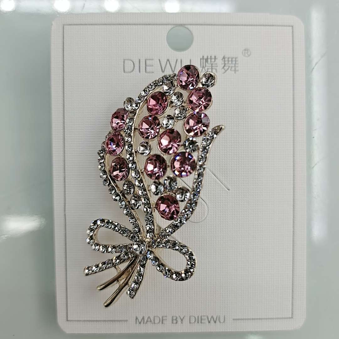 High-End Fashion Brooch