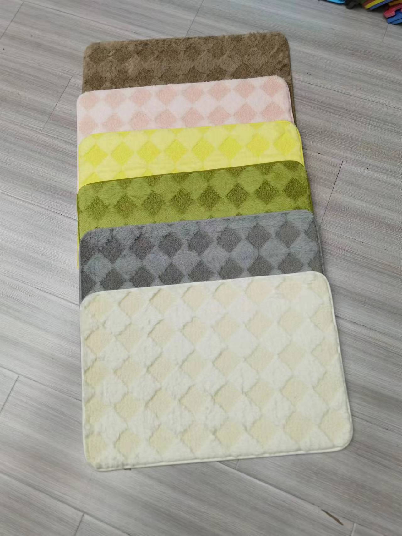 New Teddy plush checkered floor MATS, floor MATS, carpet door MATS, anti-slip home floor MATS, wholesale absorbent checkered floor MATS, available in multiple colors for mixing, good product quality, size 40*60CM details Picture