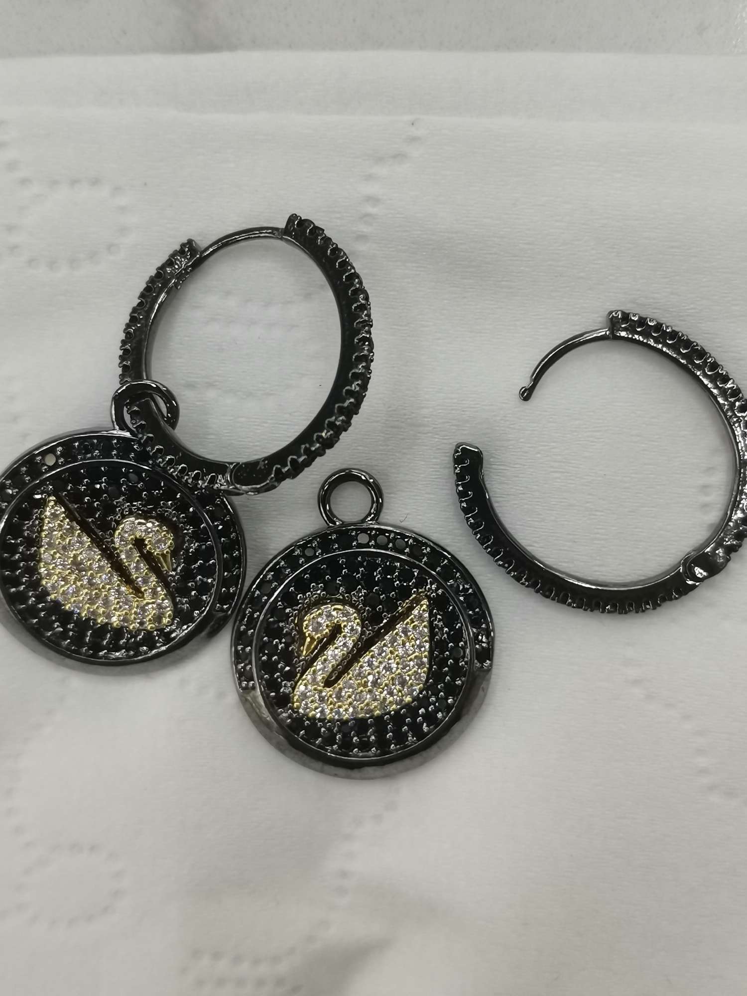 对装耳环/暗黑系/高级感白底实物图