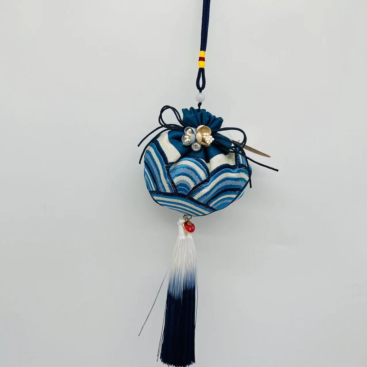 Zyb-69 Bamboo Charcoal Aromatherapy Pendant Car Pendant Aromatherapy Bag details Picture