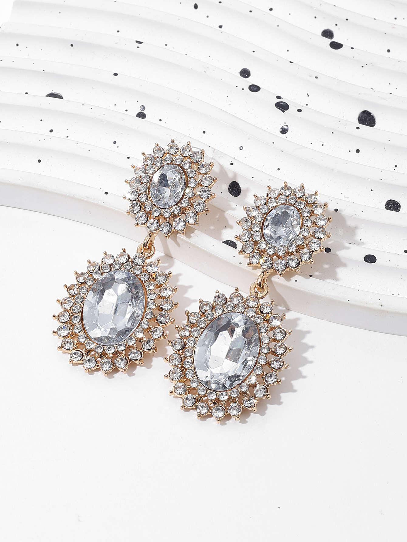 Vintage Oval Sunflower Jewel Earrings For Women With French High Quality Matching Earrings details Picture