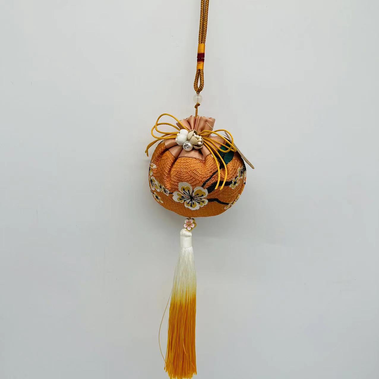Zyb-69 Bamboo Charcoal Aromatherapy Pendant Car Pendant Aromatherapy Bag Item Picture