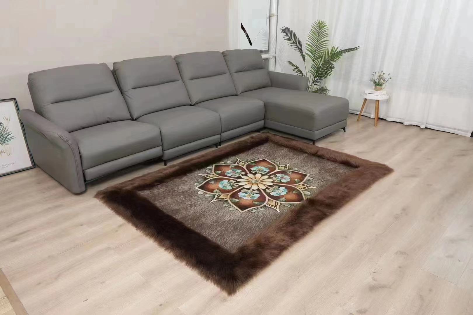 The new imitation wool spliced floor mat carpet, living room carpet, bedside carpet, foot mat, door mat, anti-slip mat and indoor carpet are of good quality. The fabric is comfortable, soft, hard and anti-slip. It comes in multiple colors and dimensions of 60*90CM full figure