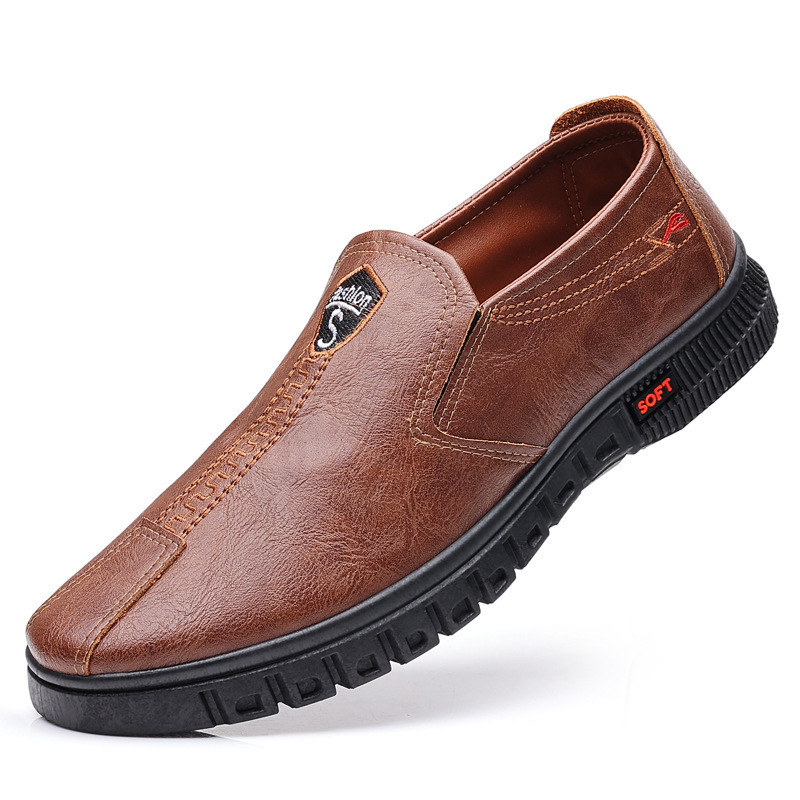 Men's casual shoes 2022 new leather shoes fashion Korean version leather slip-on men's shoes cross-border wholesale casual men's shoes 711 Item Picture