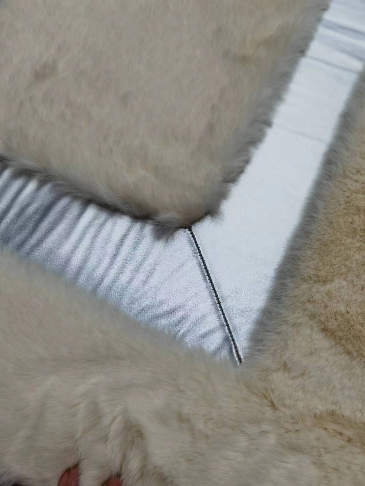 新款仿兔毛拼接地垫地毯客厅毯床边毯脚垫门垫防滑垫室内毯 产品质量好 面料舒服柔软 硬底防滑有多个颜色尺寸60*90CM详情5