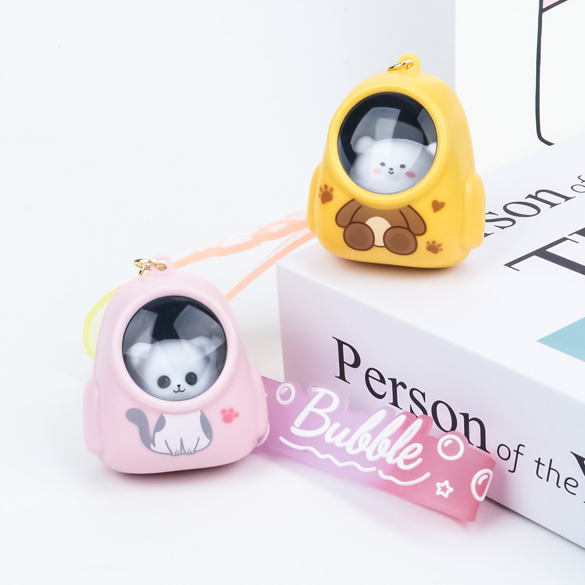 Four-color starry sky light backpack figurine keychain, backpack decoration pendant with starry sky light, not only cute but also practical Specification image