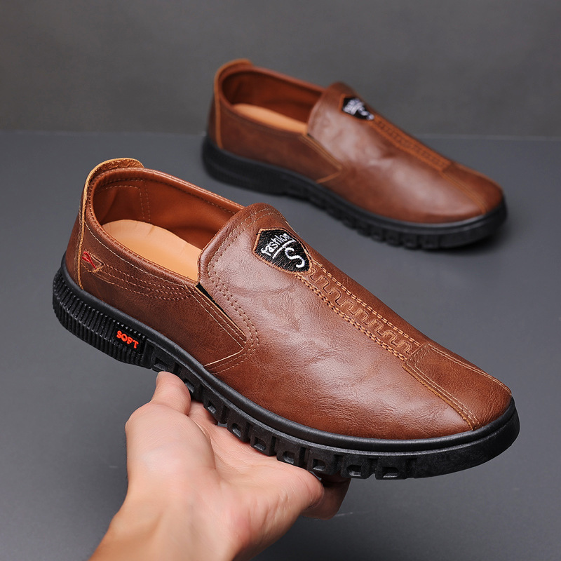 Men's casual shoes 2022 new leather shoes fashion Korean version leather slip-on men's shoes cross-border wholesale casual men's shoes 711 full figure