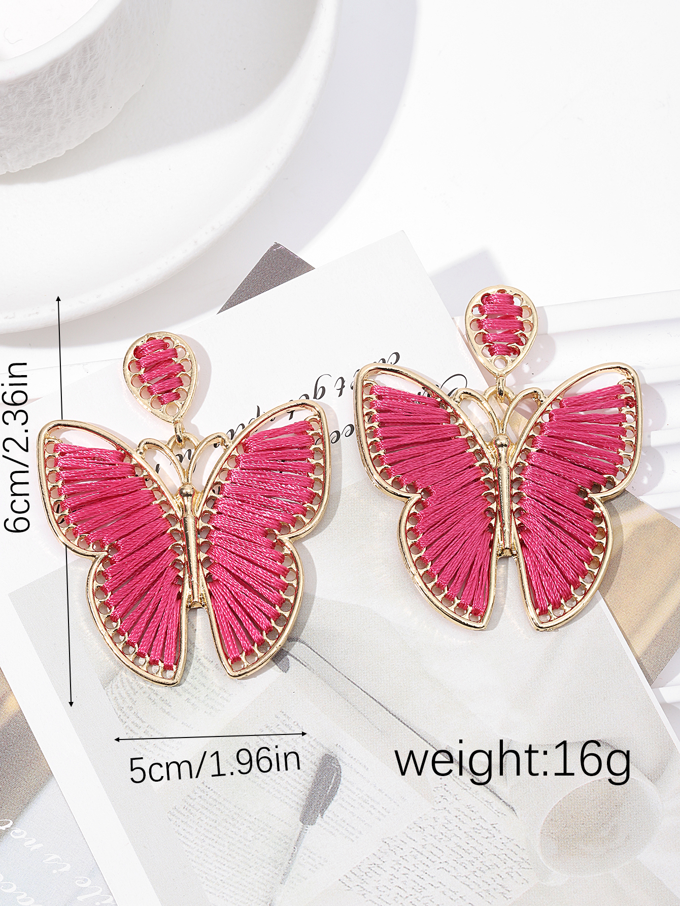 European and American fashionable and individualistic raffia hand-woven butterfly pendant earrings, Bohemian-style accessory women's earrings Item Picture