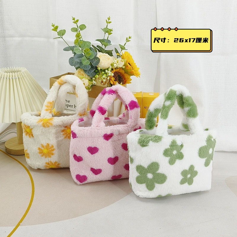 Cute cartoon plush toys, plush soft pillows, animal sofa cushions, office seat cushions Application Scenario