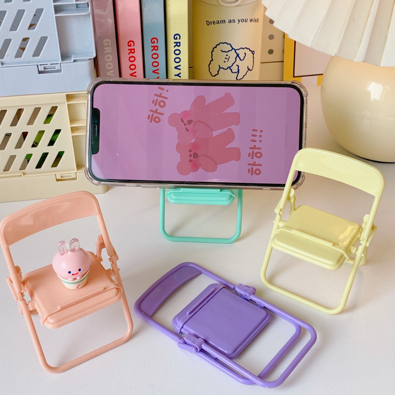 Cute little chair mobile phone stand creative desktop mobile phone stand foldable live TV watch lazy people chasing props 667 details Picture