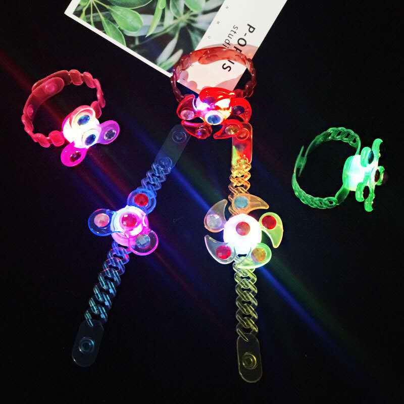 Children's luminous toy Gyroscope bracelet Flashing gyroscope bracelet novelty toy children's stall explosion gyroscope toy 378 Specification drawing