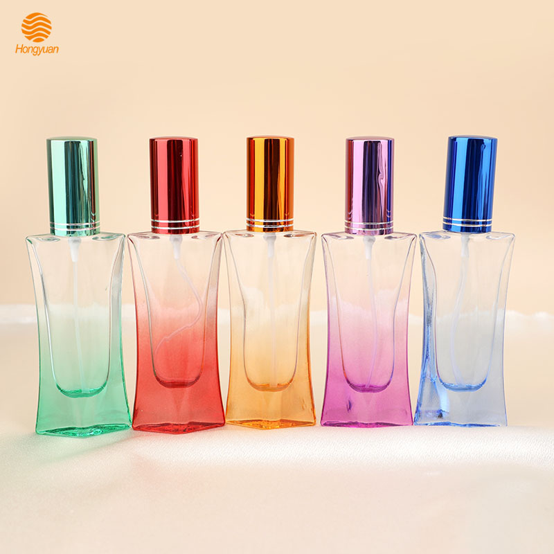 Factory wholesale of best-selling spray-colored gradient glass perfume bottles, lightweight and portable portioning bottles, high-end transparent perfume bottles