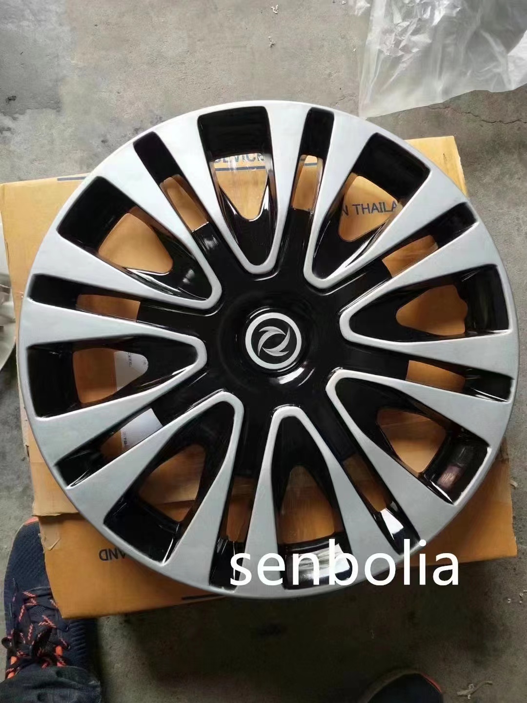 senbolia-LGG-1 car hubcaps come in a variety of sizes, colors and styles. Factory direct sales. Welcome to purchase automotive supplies Specification image