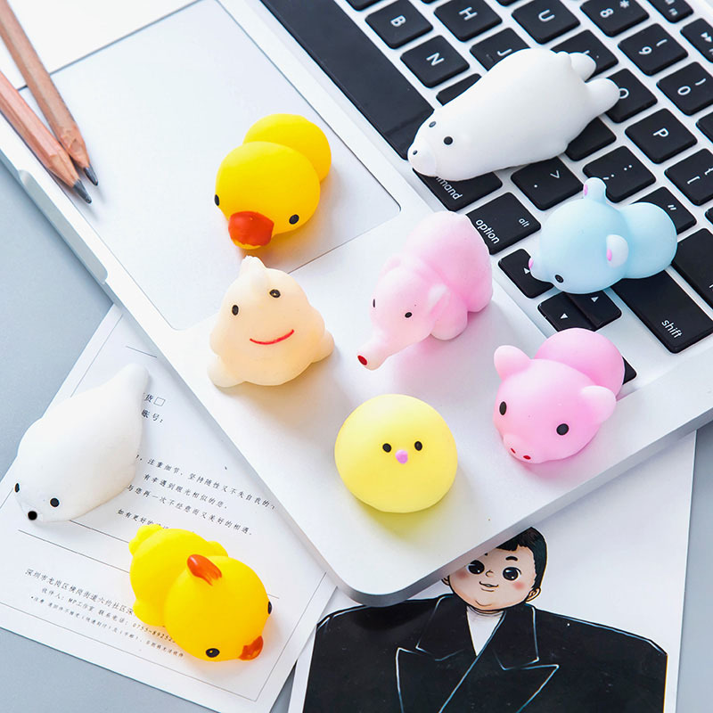 Cute little super cute office decoration vent stress relief toy stalls super cute animal Knead music wholesale 211 Application Scenario