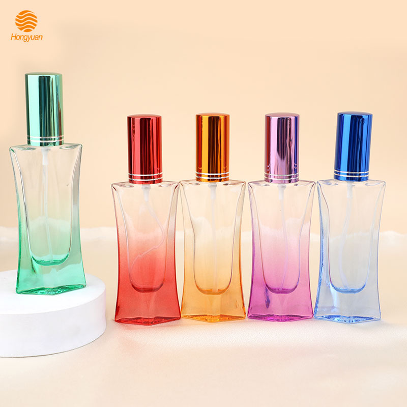 Factory wholesale of best-selling spray-colored gradient glass perfume bottles, lightweight and portable portioning bottles, high-end transparent perfume bottles details Picture