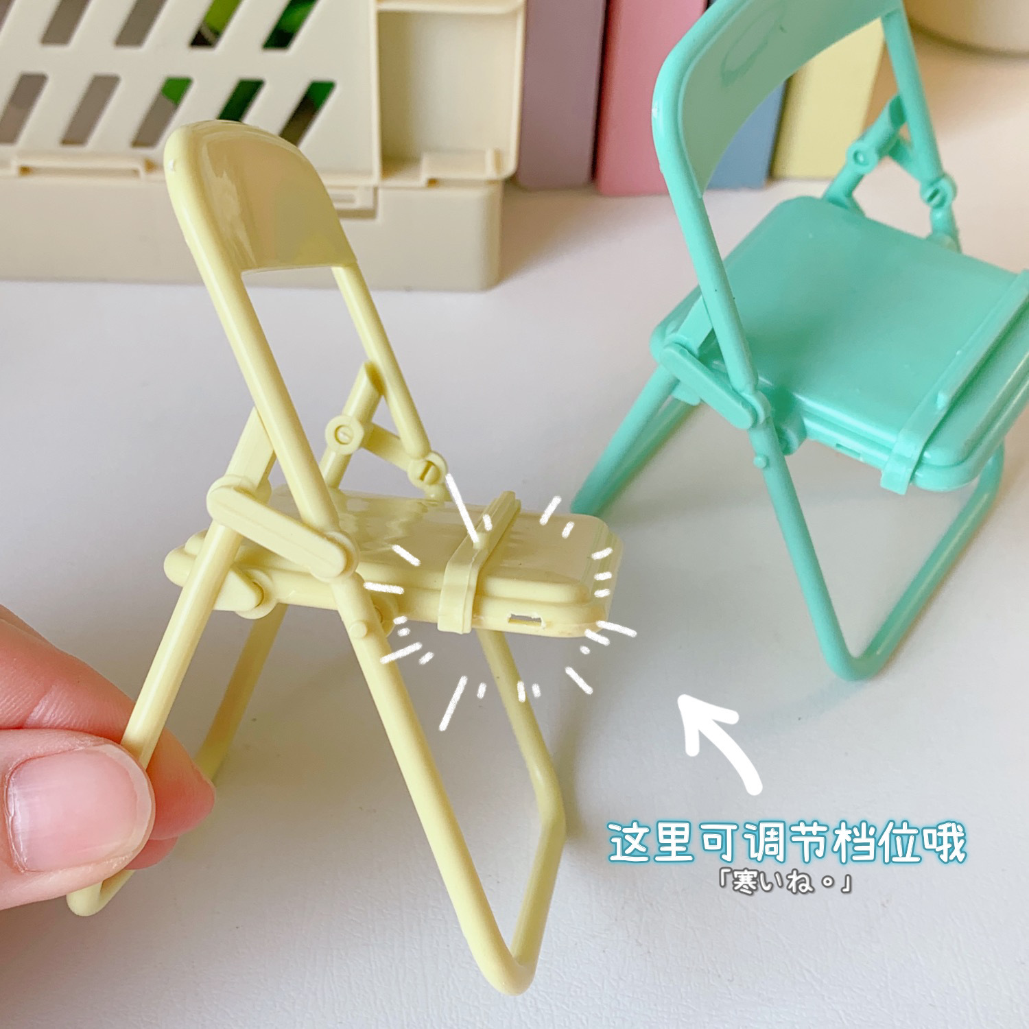 Cute little chair mobile phone stand creative desktop mobile phone stand foldable live TV watch lazy people chasing props 667 Application Scenario