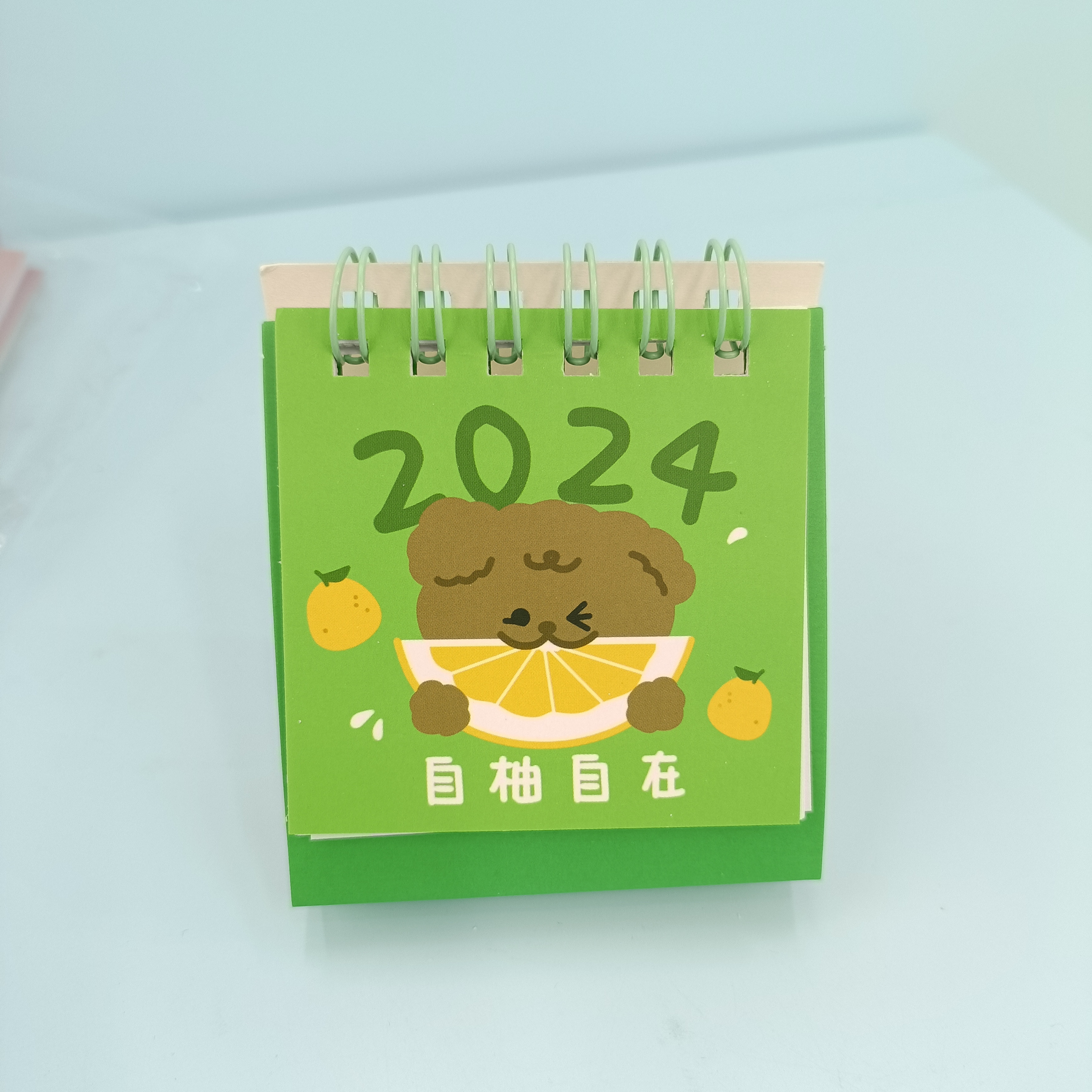 2024 Cute mini Text desk calendar, a simple and artistic student calendar notebook Application Scenario