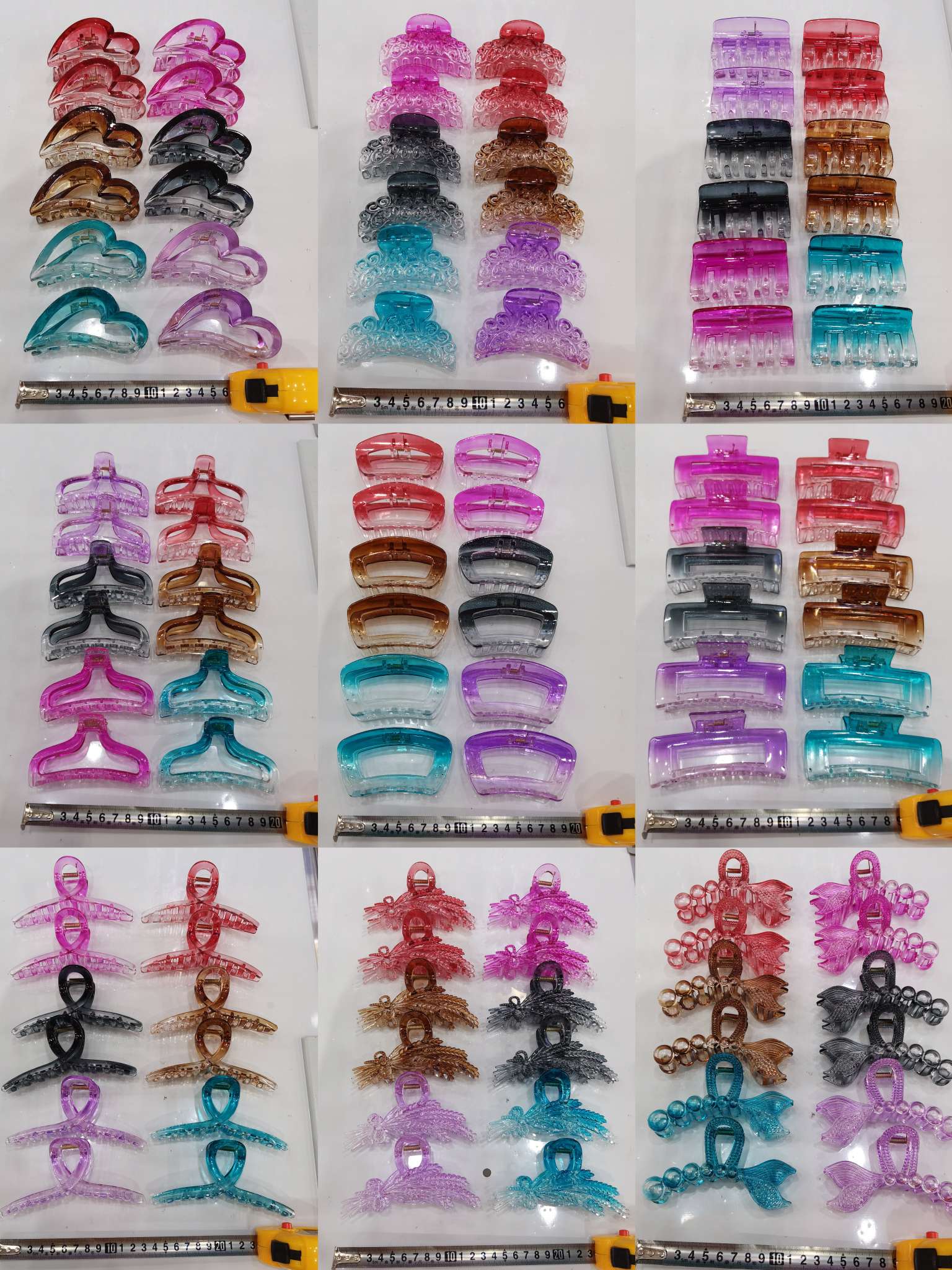 The popular double-layered transparent hair clip for bathing and taking a shower, the strange hand claw, Haishen accessories, factory direct sales Application Scenario
