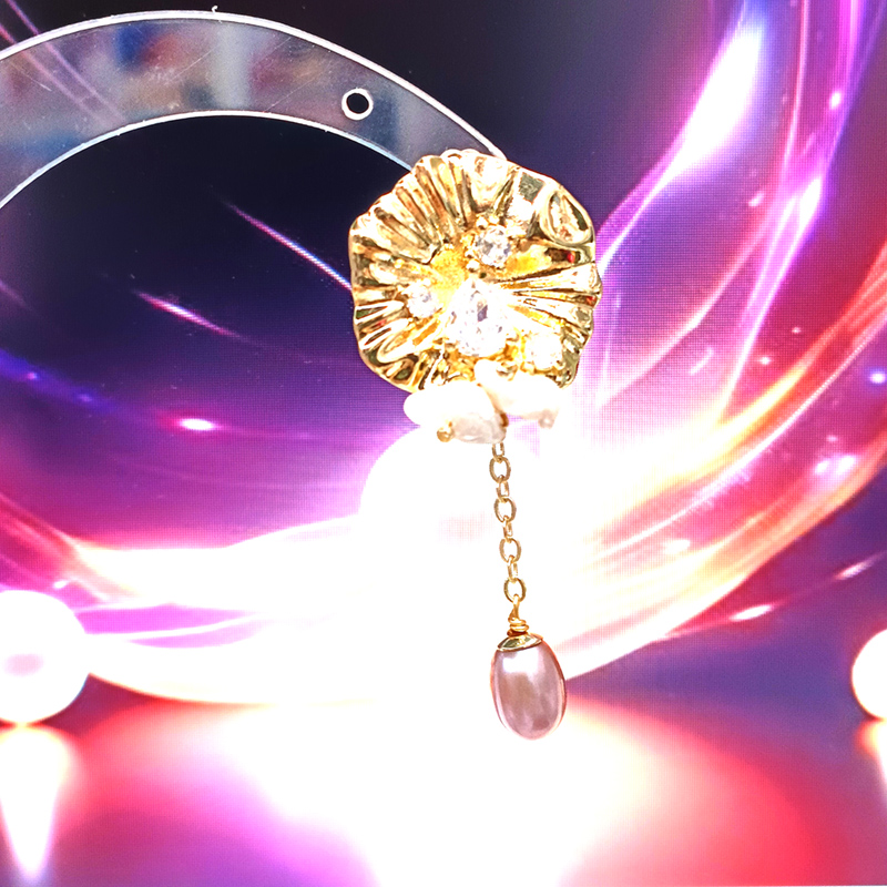 Yiwu Huibo Baodi 086032 Copper plated 14K gold rain lotus leaf Baroque pearl earrings details Picture