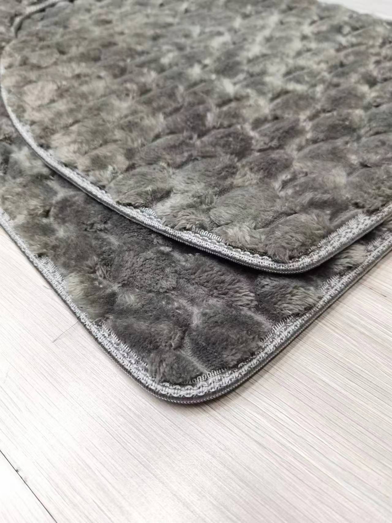 The new big gold turtle velvet toilet three-piece set, floor mat, bathroom combination mat, water-absorbing and anti-slip mat, foot mat, door mat and interior mat come in multiple colors. The fabric is comfortable and soft, with good anti-slip effect at the bottom. The size is 50*80cm series Specification drawing