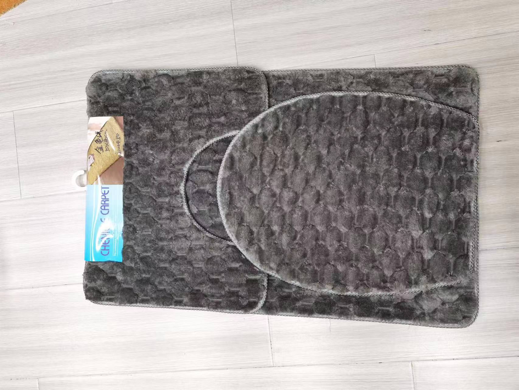 The new big gold turtle velvet toilet three-piece set, floor mat, bathroom combination mat, water-absorbing and anti-slip mat, foot mat, door mat and interior mat come in multiple colors. The fabric is comfortable and soft, with good anti-slip effect at the bottom. The size is 50*80cm series details Picture