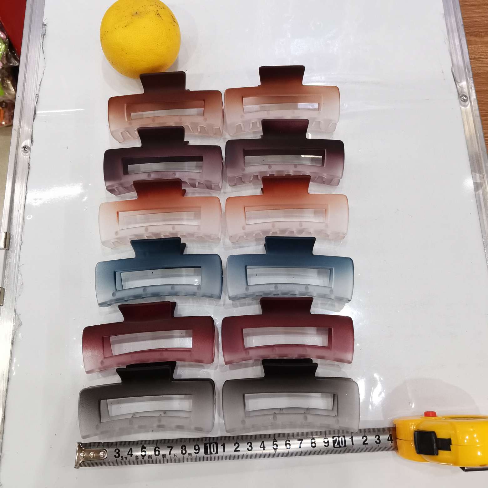 11 cm dark gradient rubber hair clip, a popular and trendy shark clip for bathing details Picture