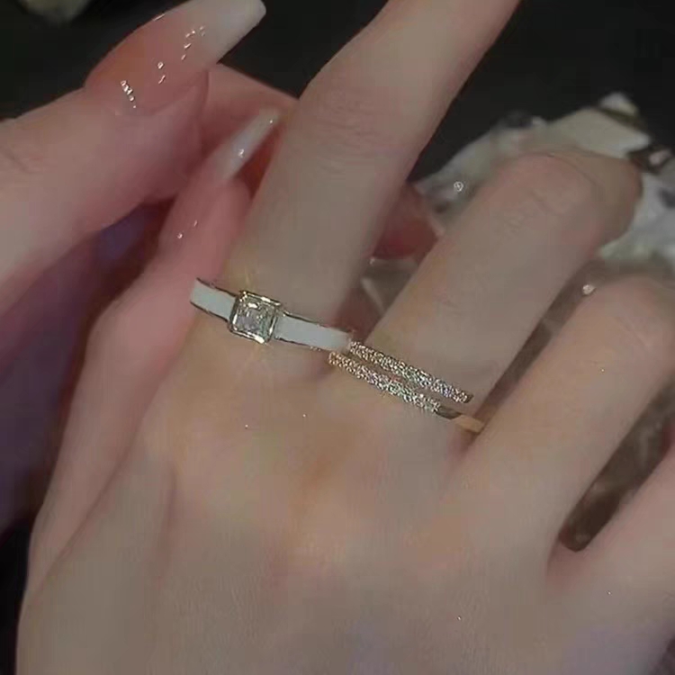 صممت مجموعة صغيرة من خواتم المكبّرة المكبّرة الجديدة من قبل مجموعة من الناس Application Scenario