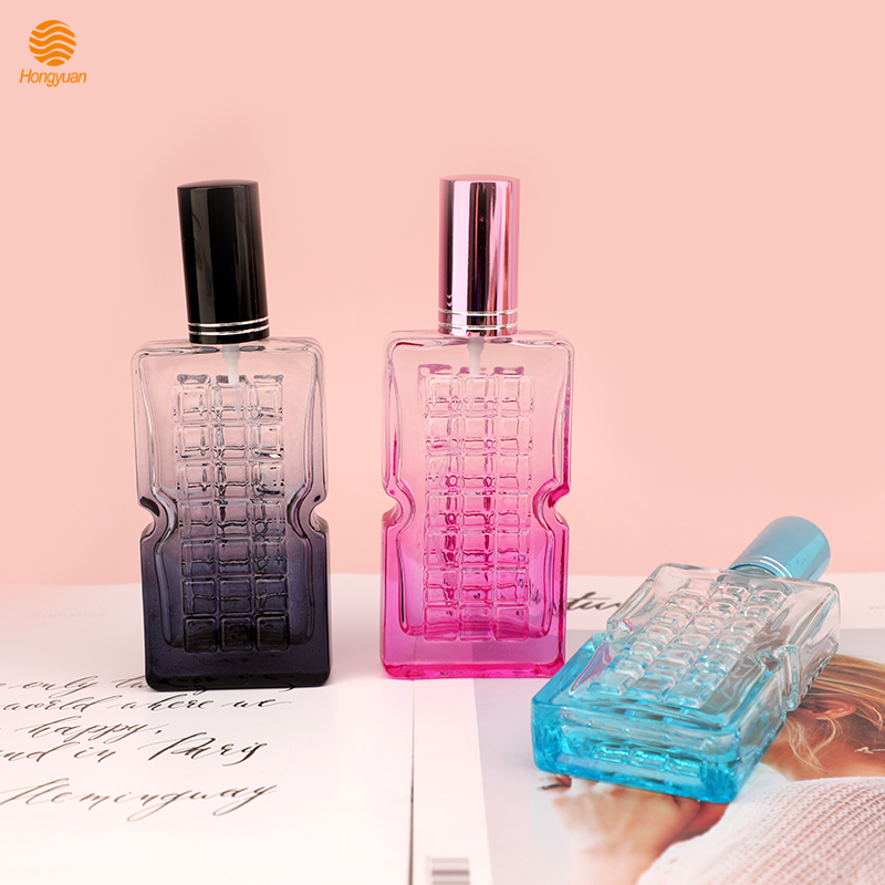 The manufacturer's best-selling luxury perfume spray bottle features a thickened 30ML glass bottle with a screw-down design for portable dispensing. Available in various specifications Item Picture
