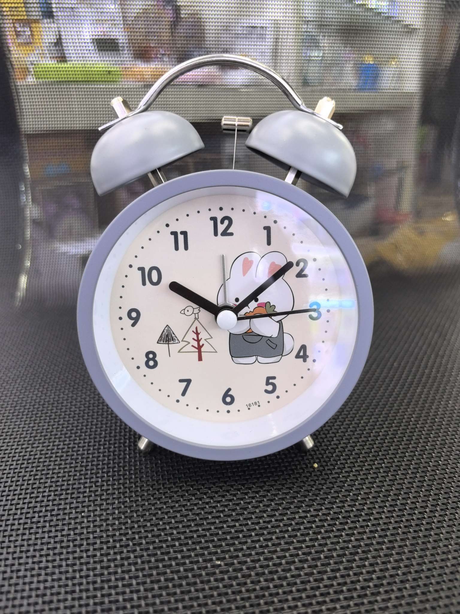 Ringing alarm clock details Picture
