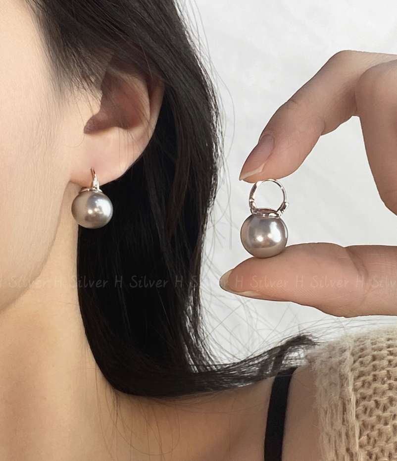 新品上市！/思兰925银耳环/时尚百搭仿珍珠设计/韩版冬季潮流款/不买你绝对会后悔！/限时抢购/错过再等一年！产品图