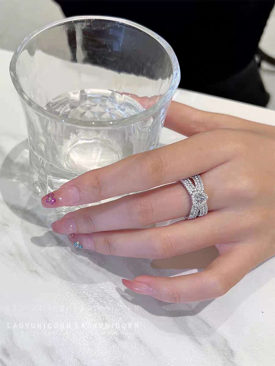 خواتم اللؤلؤية المتقاطعة من أجل اللؤلؤ الجديد details Picture