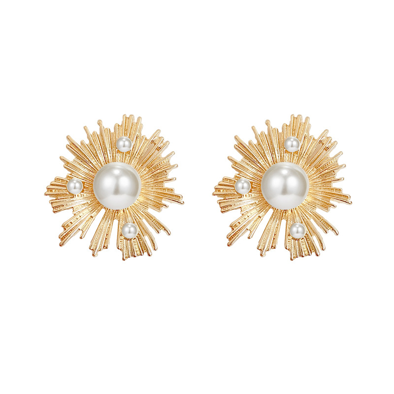 S925 Silver needle light luxury niche exaggerated sunflower earrings female ins trend network red temperament pearl stud earrings Item Picture