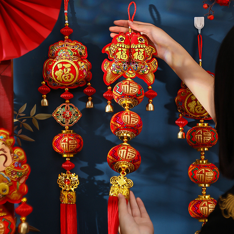 2023年新年植绒灯笼春节装饰大红中式过年布置挂件元旦宫灯小挂饰