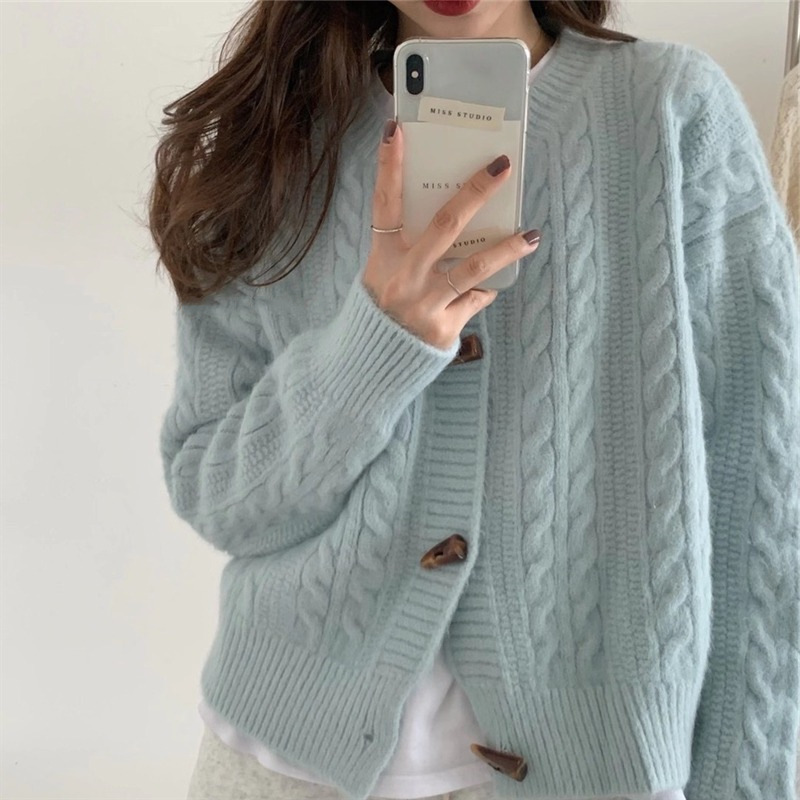 Horn button twist sweater coat women's new autumn and winter wear solid color thin round neck short knit cardigan woman full figure