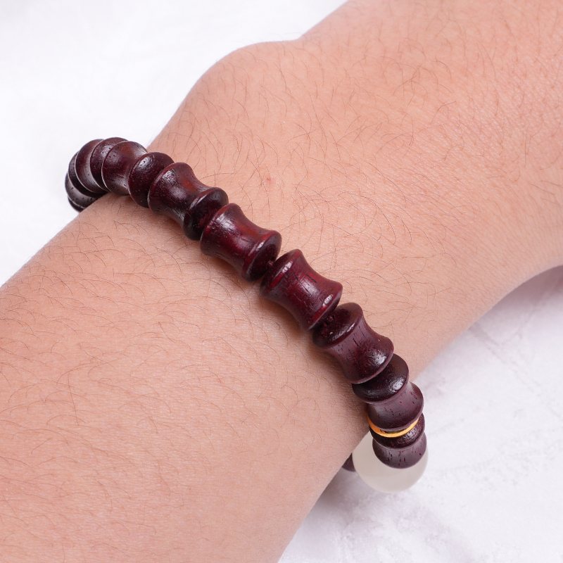 Classic blood sandalwood bracelet, night pearl running ring single loop bracelet, Buddhist prayer beads, prayer beads, original factory direct wholesale, new Chinese-style cultural and artistic collectibles Application Scenario