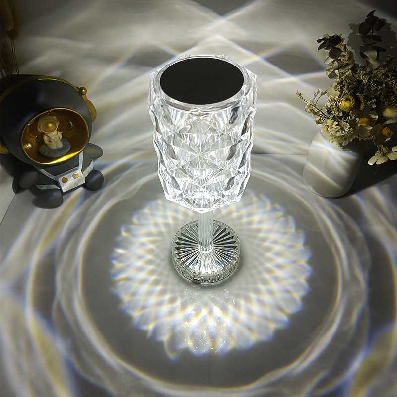 Crystal Table lamp wholesale creative Rose bedside bedroom tabletop Living room Crystal luxury upscale atmosphere diamond table lamp Application Scenario