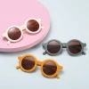 2023 Instagram Best-selling children's sunglasses, retro sunglasses for boys, girls and kids in stock, round frame sunglasses for babies Specification image