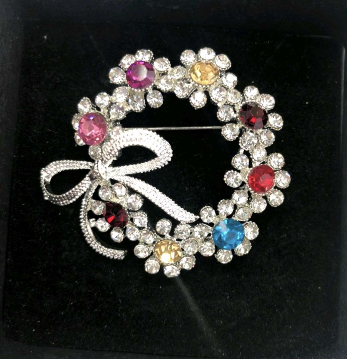 Yu Na's A-074 trendy design, light luxury, niche and simple brooch details Picture
