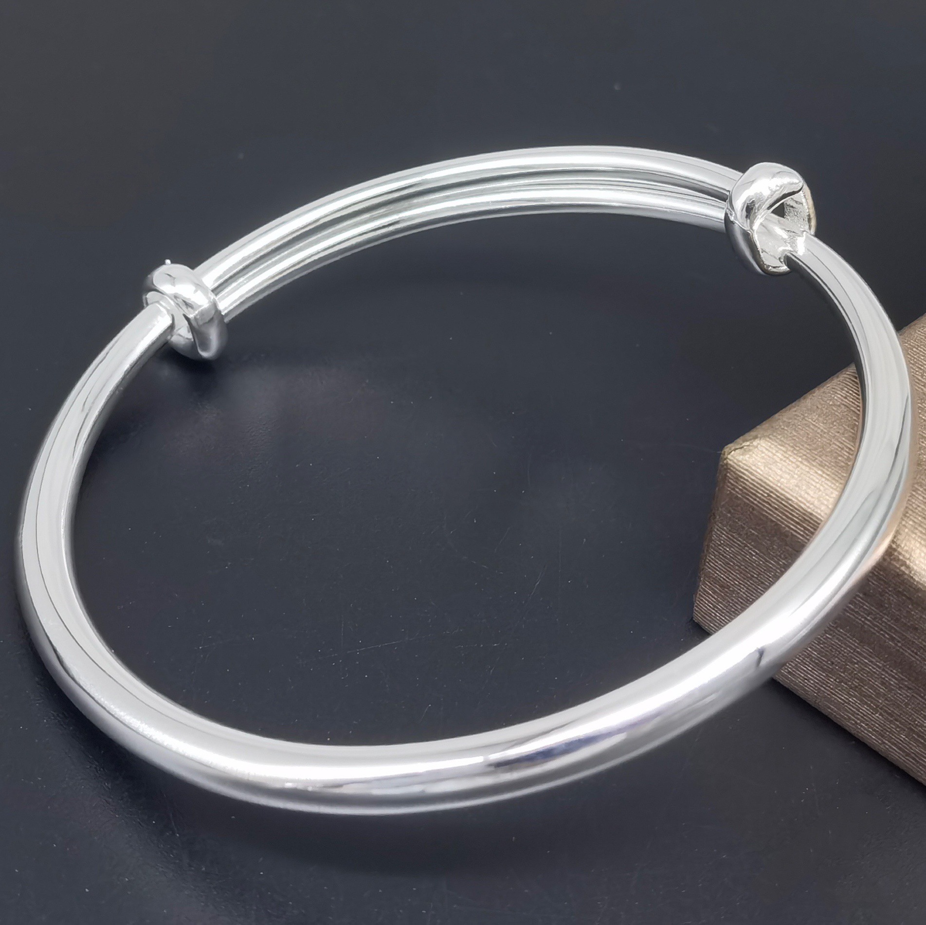 【 Factory wholesale 】 Sterling silver bracelet round stick bare silver adult bracelet silver 999 push and pull sterling silver bracelet details Picture