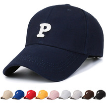 秋季上新款贴标字母P棒球帽男女情侣同款时尚潮流鸭舌帽显年轻款