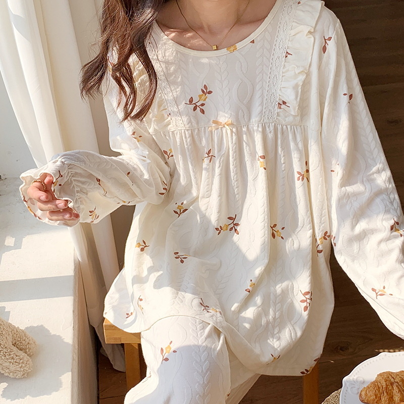 2022 new pajamas women spring and autumn autumn white palace style long-sleeved home dress large size can be worn outside the suit details Picture