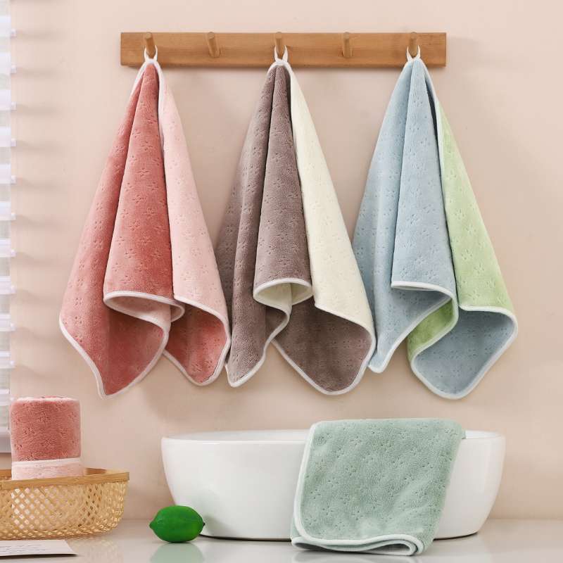 Coral fleece dry hair towel Warm fleece two-color towel New color series 35*75 large towel instantly absorbs water without shedding, soft