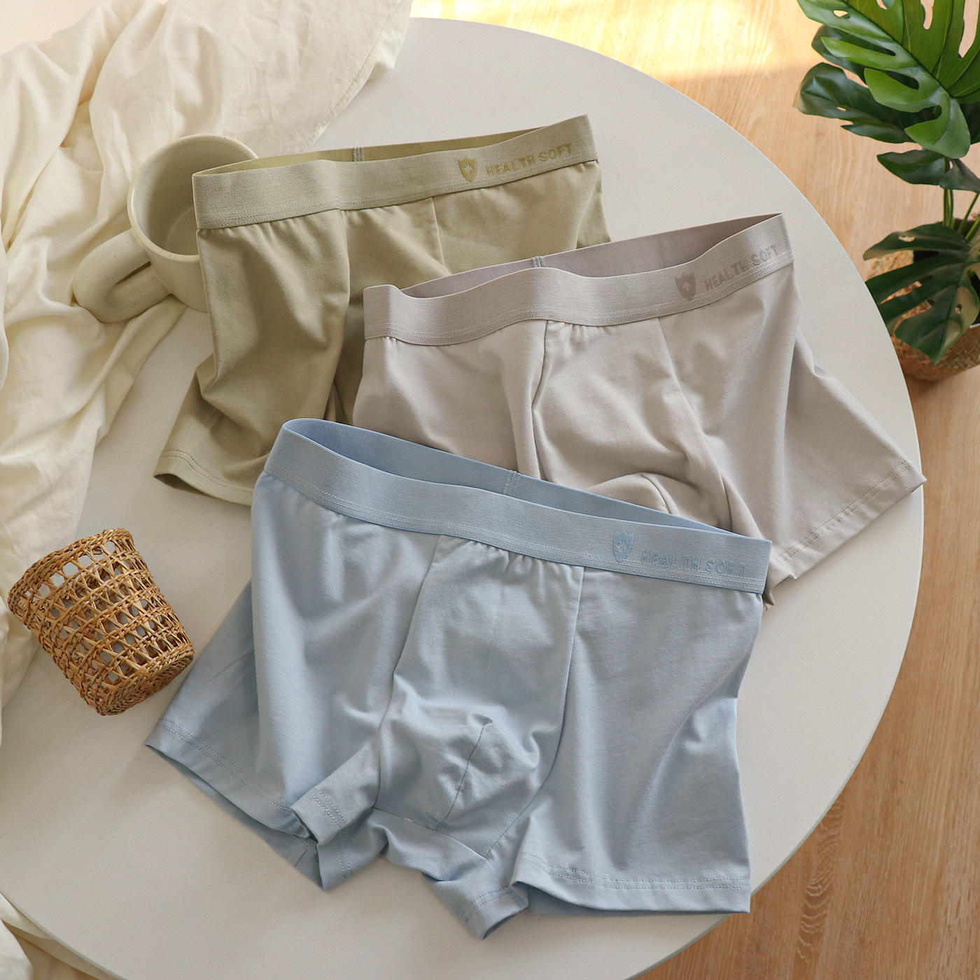 C327无痕简约青春全棉内裤贴身舒适轻薄透气春夏裸感男士平角裤