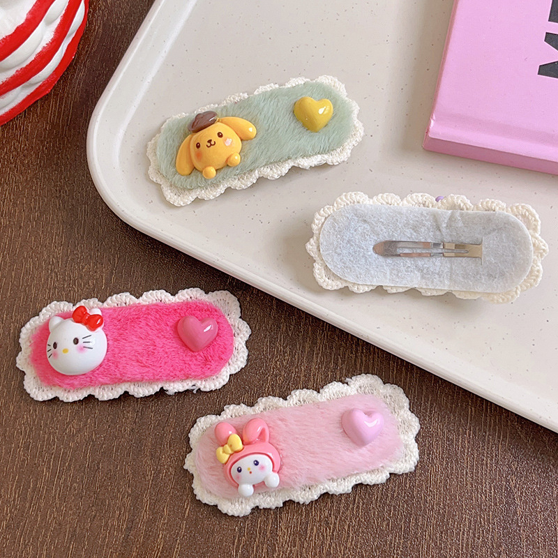 The new autumn and winter plush bb clip is cute, cartoonish, sweet and girlish. It features a high appearance level and a fresh and clean fringe clip Application Scenario