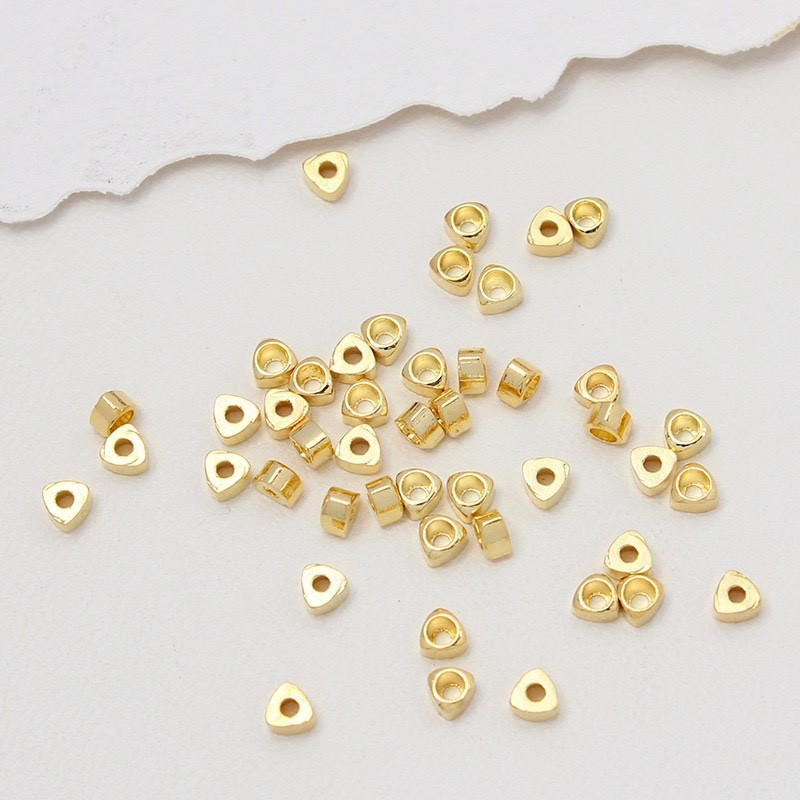 Brass triangular broken gold broken silver beads, handmade diy accessories, pearl bracelet and bracelet spacers full figure