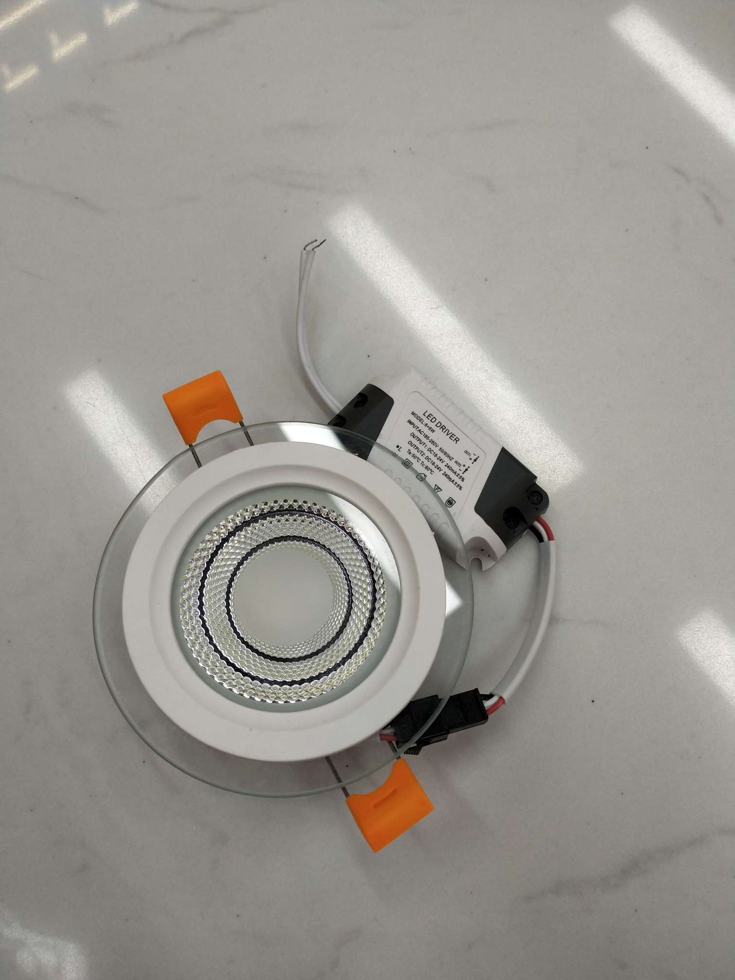 Ac-Cob Glass Tri-Color Light -6W