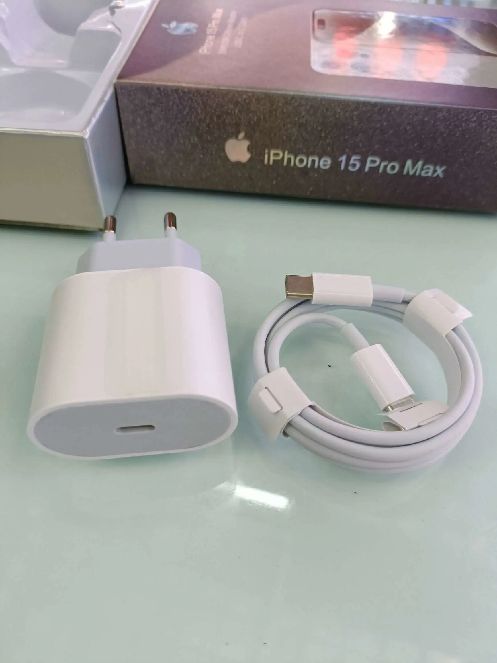 IPhone 15 charger with data cable set, dual-head Type-C charger cable detail image 4