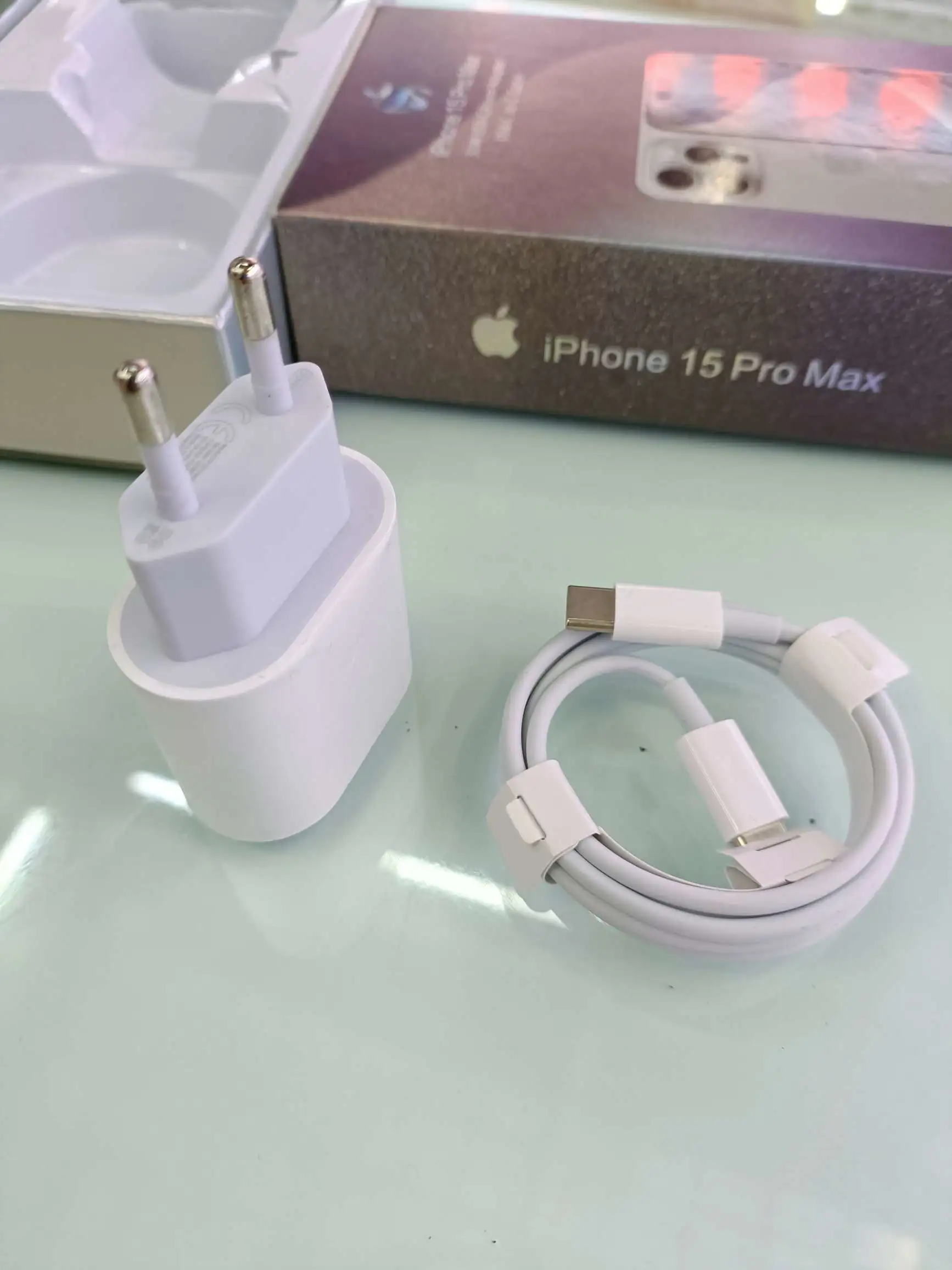 IPhone 15 charger with data cable set, dual-head Type-C charger cable detail image 5